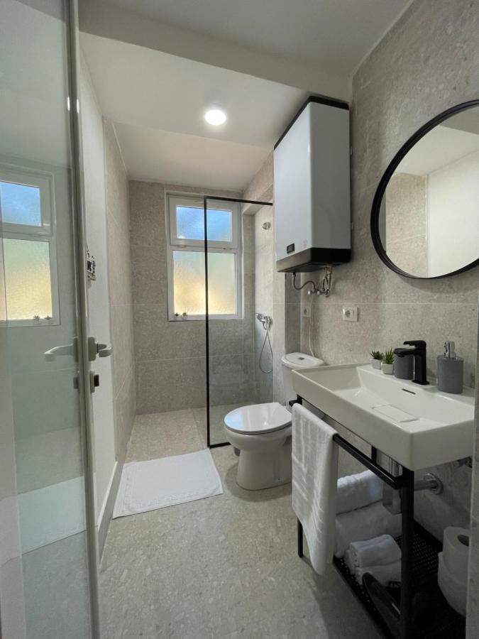 Vela Apartaments 4 Sarandë Exteriör bild