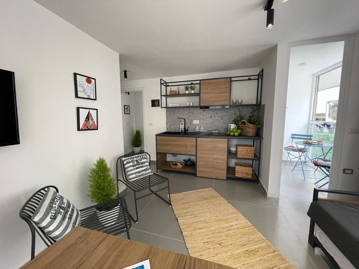 Vela Apartaments 4 Sarandë Exteriör bild